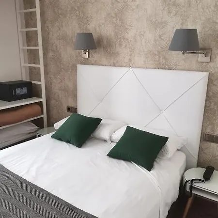 Lloret Ramblas Hotel *