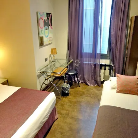 Lloret Ramblas Hotel *