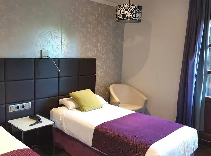 Отель Lloret Ramblas Барселона