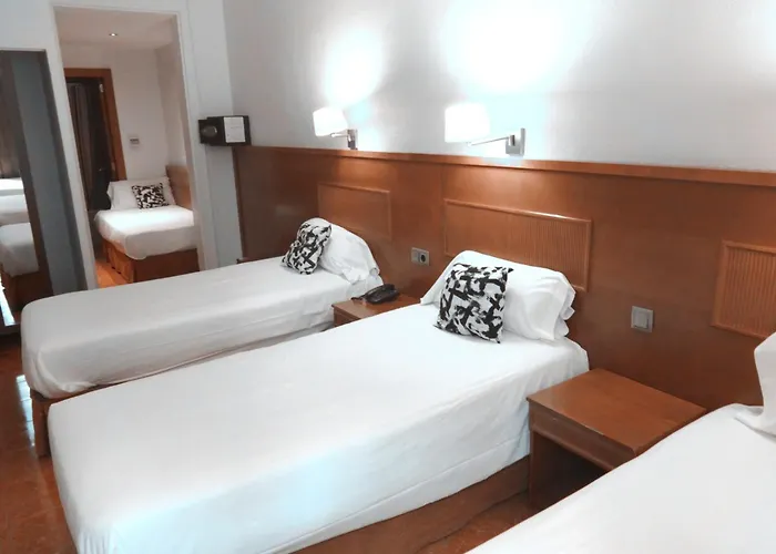 Lloret Ramblas Отель *