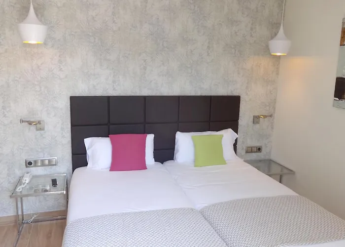 Отель Lloret Ramblas Барселона