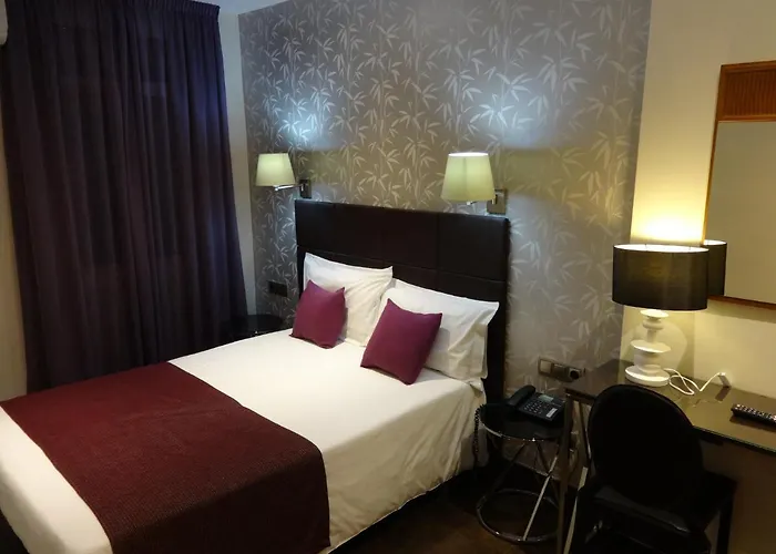 Отель Lloret Ramblas Барселона