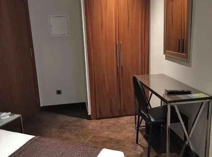 略雷特兰布拉酒店